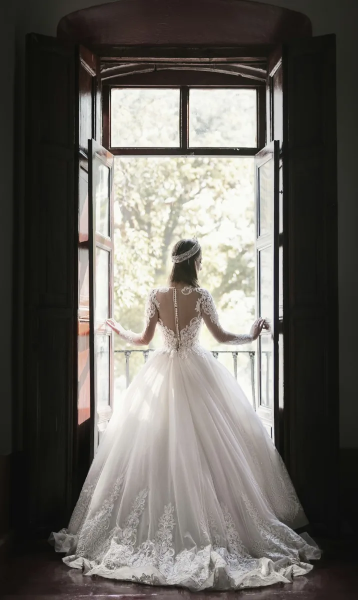 Bride in a white wedding dress